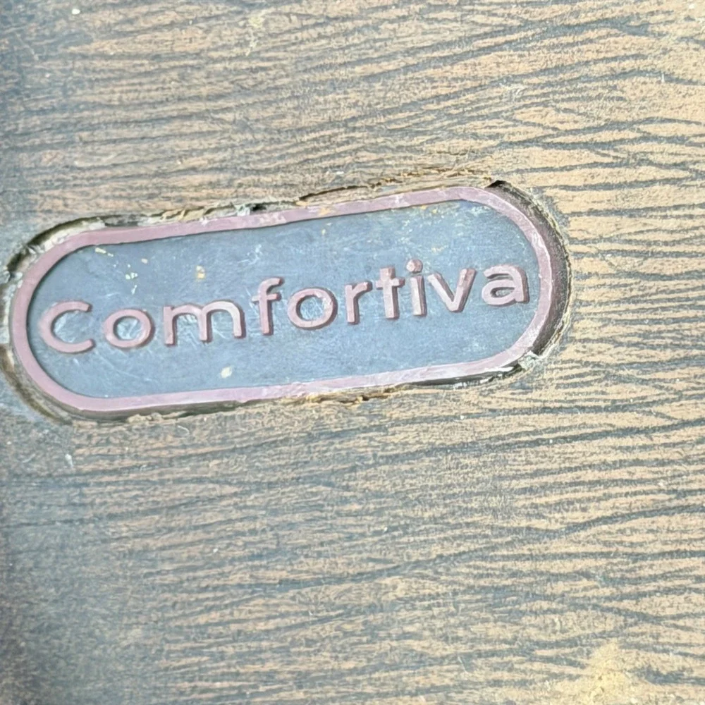 Comfortiva brown leather